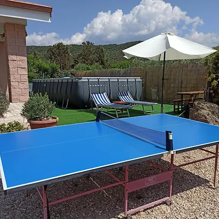 بيت للعطل Con Piscina 