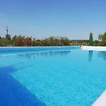 Con Piscina 